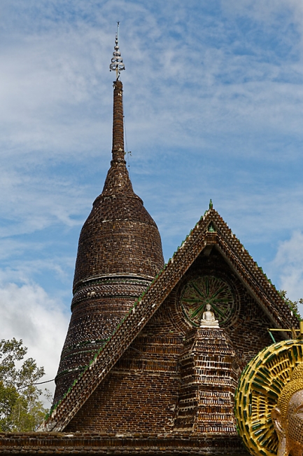 Wat Pa Maha Chedi Kaew-009